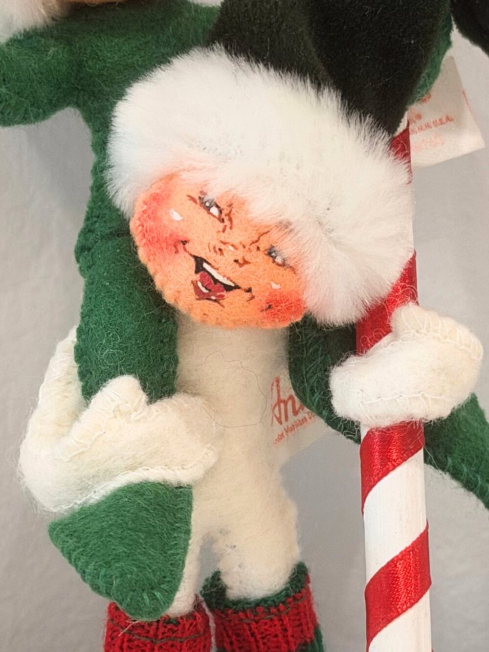 Annalee 2005 North Pole Elves Santa Hat with Pole Vintage Christmas Elf Decor 7" - Picture 3 of 8